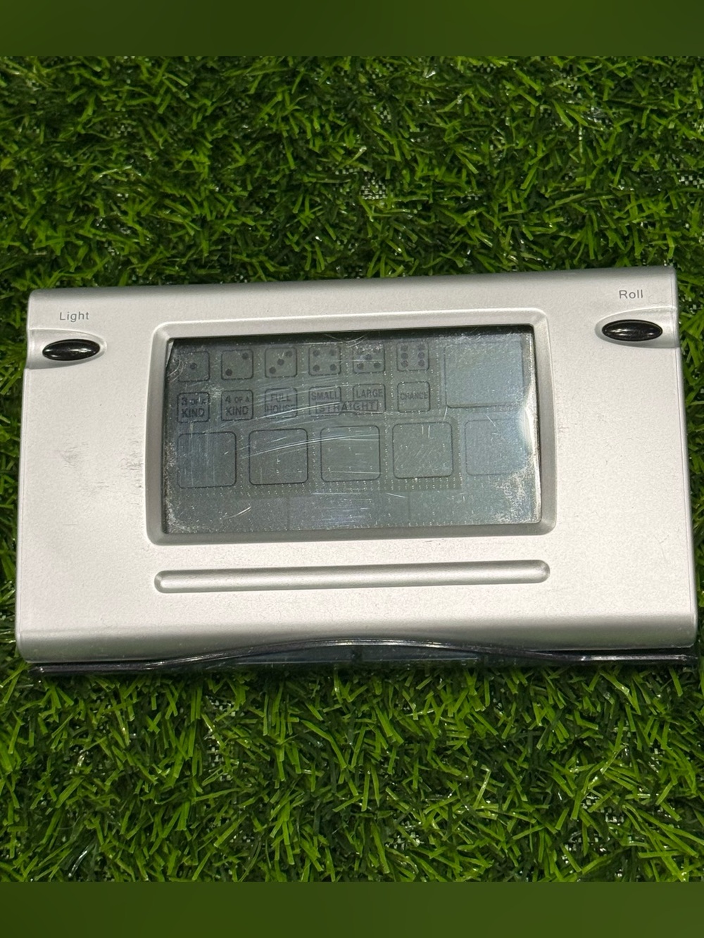 2006 Hasbro Yahtzee Wild Touchscreen Handheld Game Needs Battery